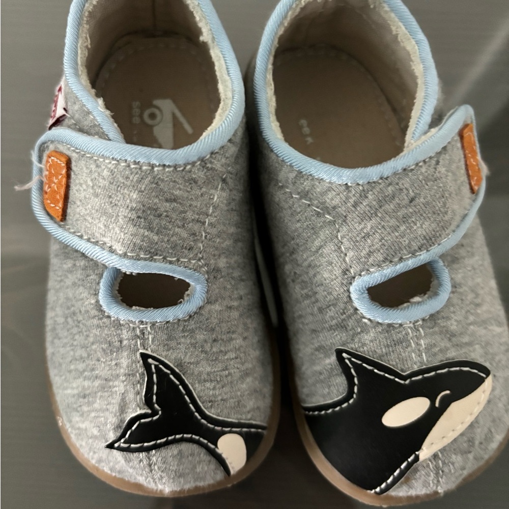 Size 6 toddler See Kai Run slippers